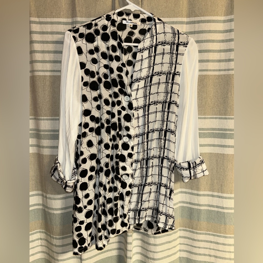 Chic Black and White Polka Dot Blouse